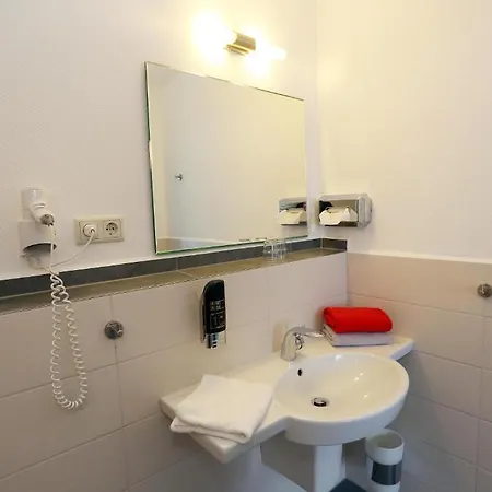 7 Saeulen Gmbh 3* Dessau-Rosslau