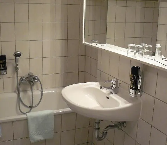 Szálloda 7 Saeulen Gmbh 3*